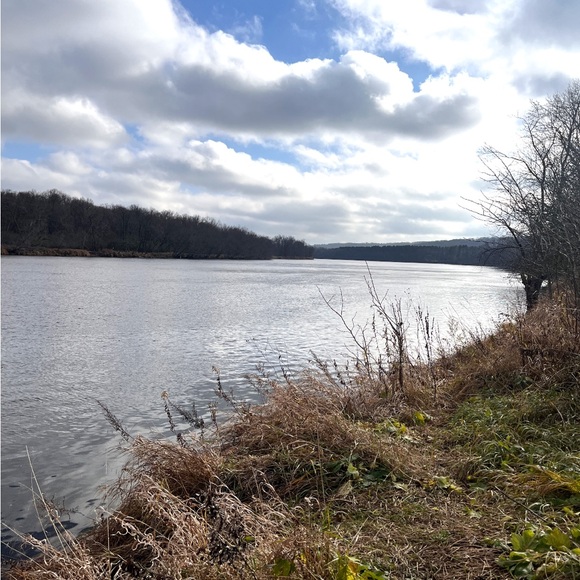 Meet your Posher, Ashley - Picture 3 of 3